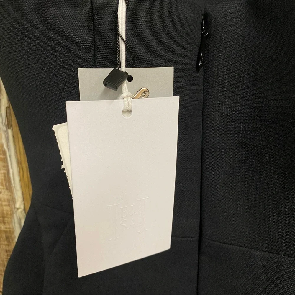 HELSA The S Curve Dress Bow Black
Strapless structured midi Revolve NWT XXS - Picture 11 of 14